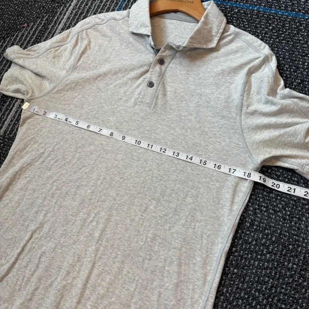 Lululemon Performance Polo Shirt Mens Small Short Sleeve Light Gray - Picture 7 of 8